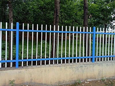 雙橫梁鋅鋼護欄