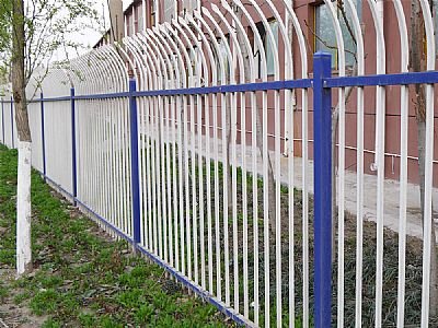 單向防攀爬鋅鋼護欄