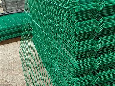 公路鋼絲護(hù)欄網(wǎng)