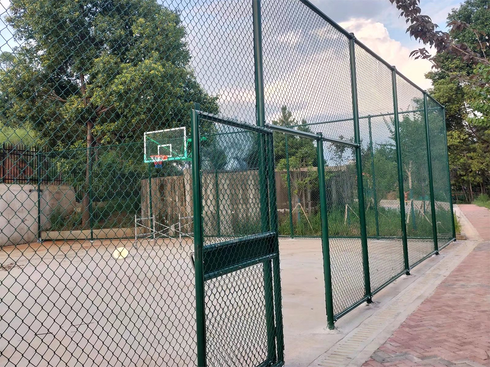 公路護(hù)欄網(wǎng)現(xiàn)貨